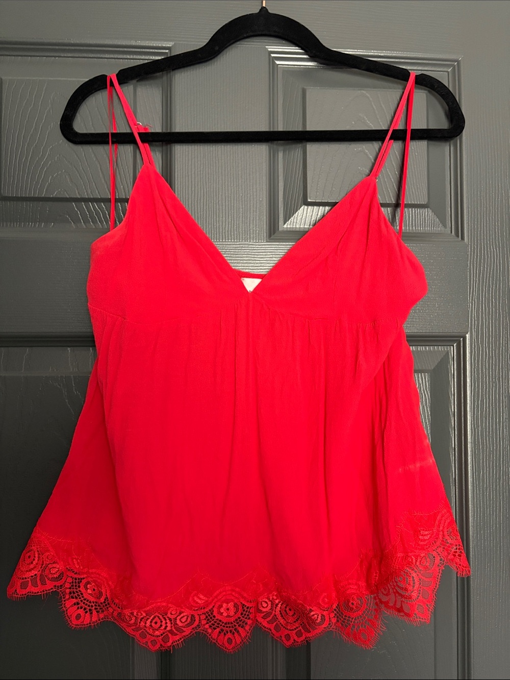 the room Bright Red Lace-Hem Spaghetti Strap Camisole